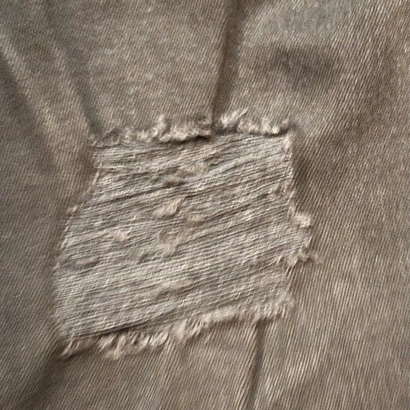 NWT Boohoo Man Tag Size 34 Men's Jeans Stretch Black Distressed w DOVES Design - Picture 3 of 16